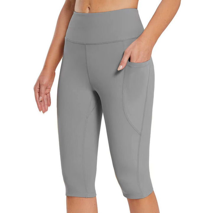Lune London women's sporty Capri pants with practical side pockets