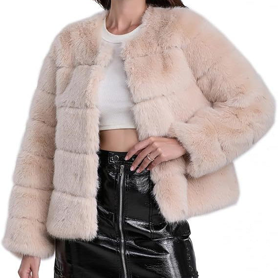 Fashionable faux fur jacket for women with a striking cut Lune London