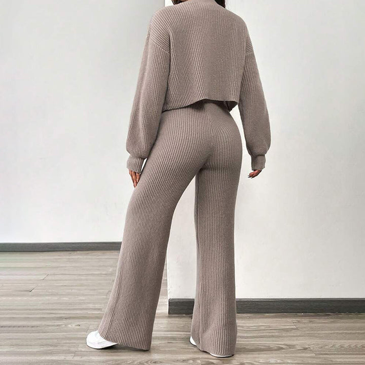 Ladies' soft knit set with casual pants and short cardigan Lune London