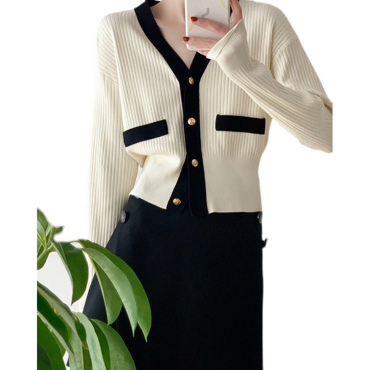 Gilet en maille à la mode pour femmes avec patte de boutonnage décorative et poches contrastées Chic & Stil