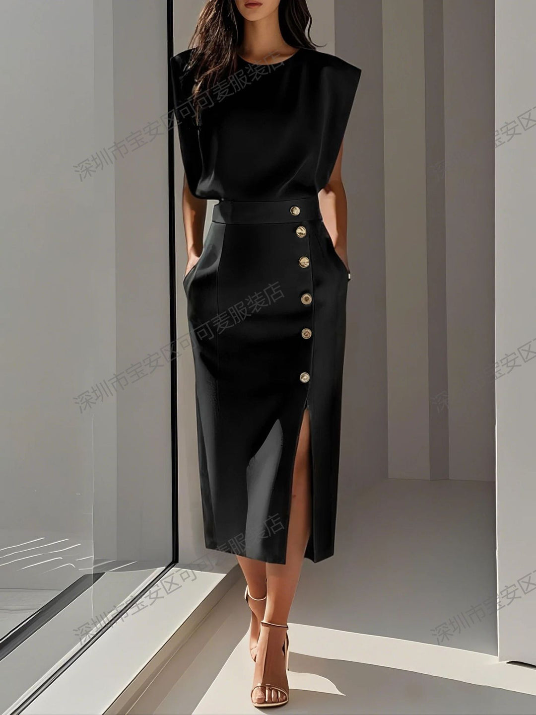 Women Elegant Evening Dress with High Shoulders and Side Split Lune London