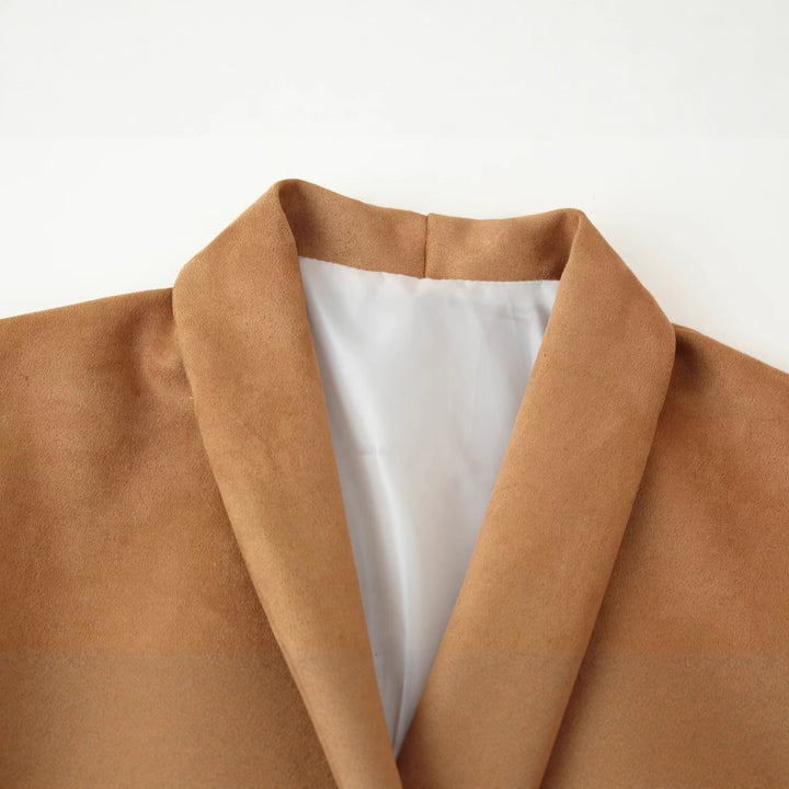 Veste blazer élégante pour femmes avec poches pratiques et coupe moderne Chic & Stil