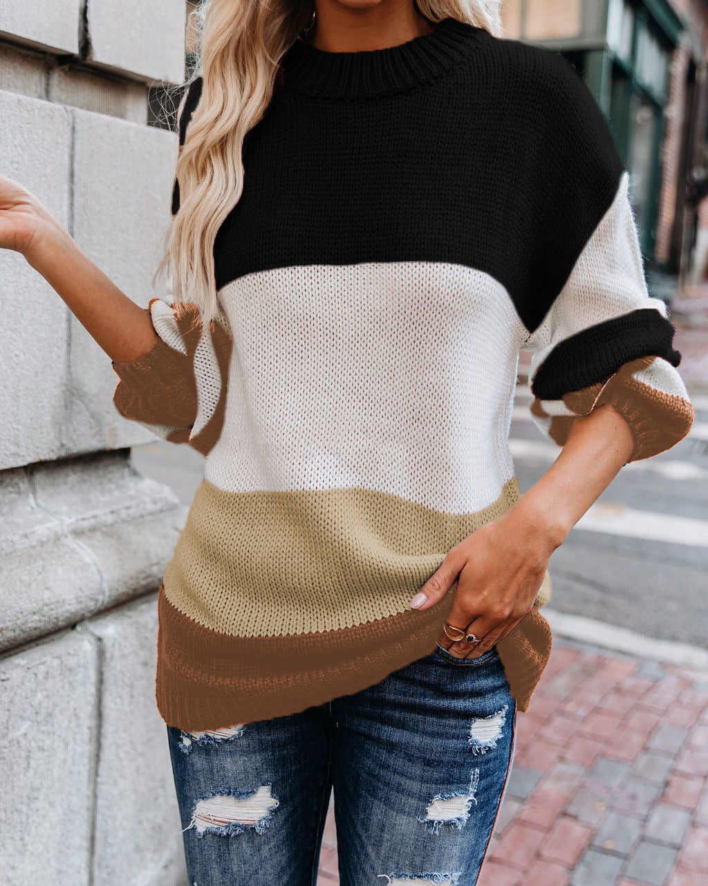 Casual knit sweater for women with a trendy color block design Lune London