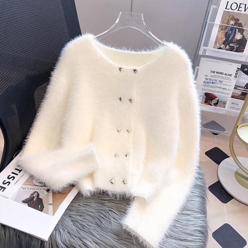 Cardigan Fluffy Femme avec Boutons en Cœur Chic & Stil