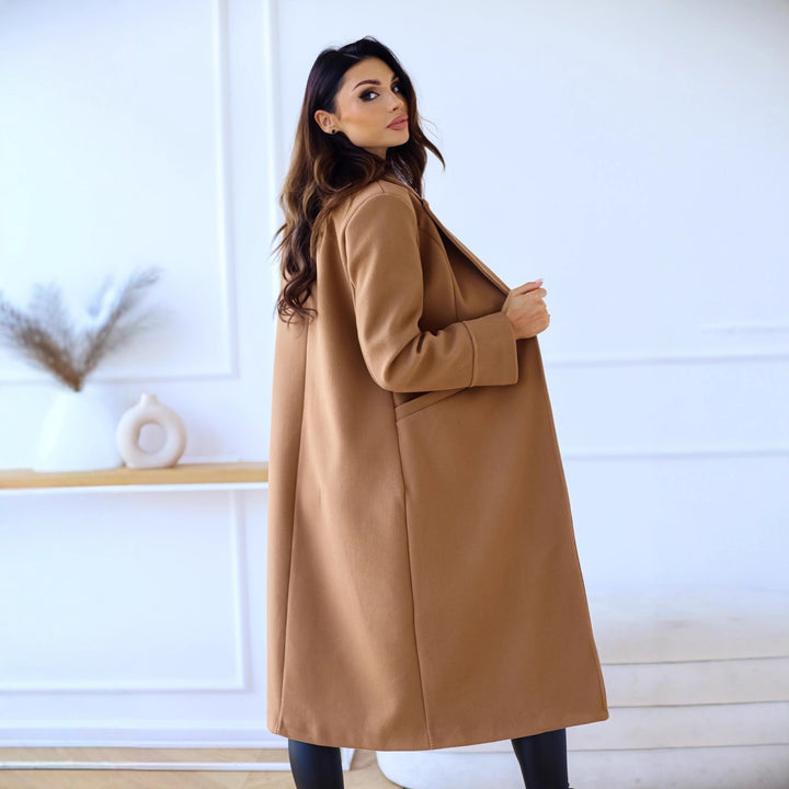 Ladies elegant and fashionable wool coat with double-breasted buttons Lune London