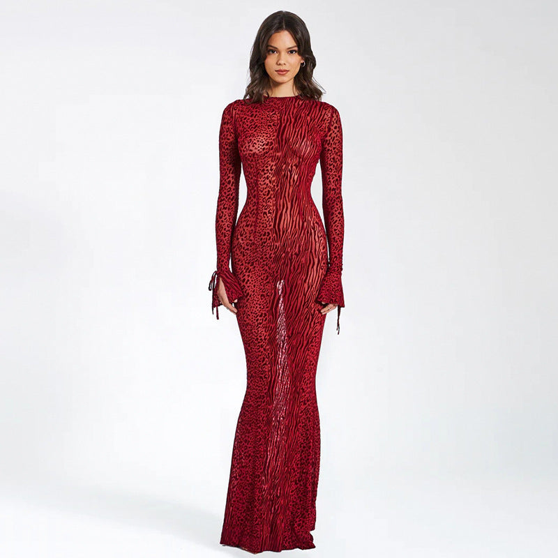 Lune London fitted maxi dress for women with animal print and wide sleeves