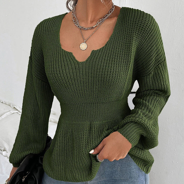 Fashionable women's knit sweater with a soft material and a charming V-neck Lune London