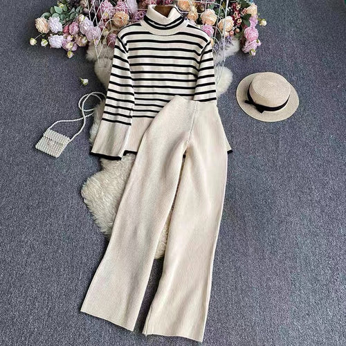 Women elegant striped knit set with high collar and wide leg Lune London