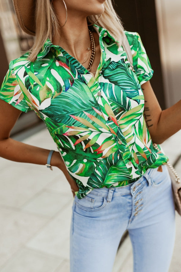 Short-sleeve blouse for women with tropical leaf pattern Lune London