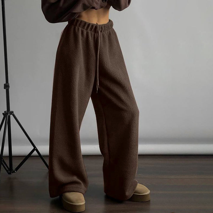 Pants de loisirs confortables pour femmes avec taille haute et poches latérales Chic & Stil