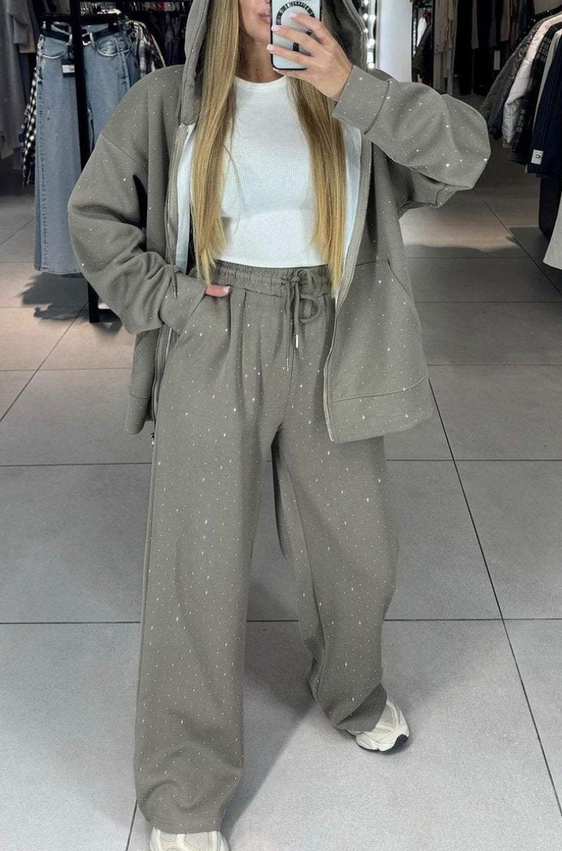 Ensemble de sweat à capuche décontracté et de pantalons de jogging pour femmes en matériau de haute qualité avec une coupe pratique Chic & Stil