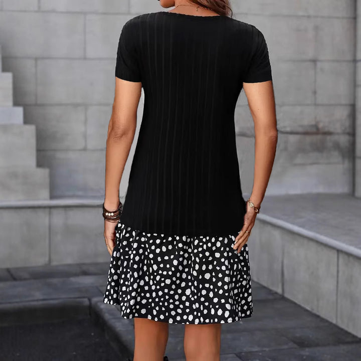 Leisure dress for women with ribbed structure and flattering skirt Lune London