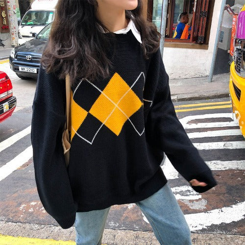 Thick knit sweater for women with a modern check pattern and an oversized relaxed fit Lune London