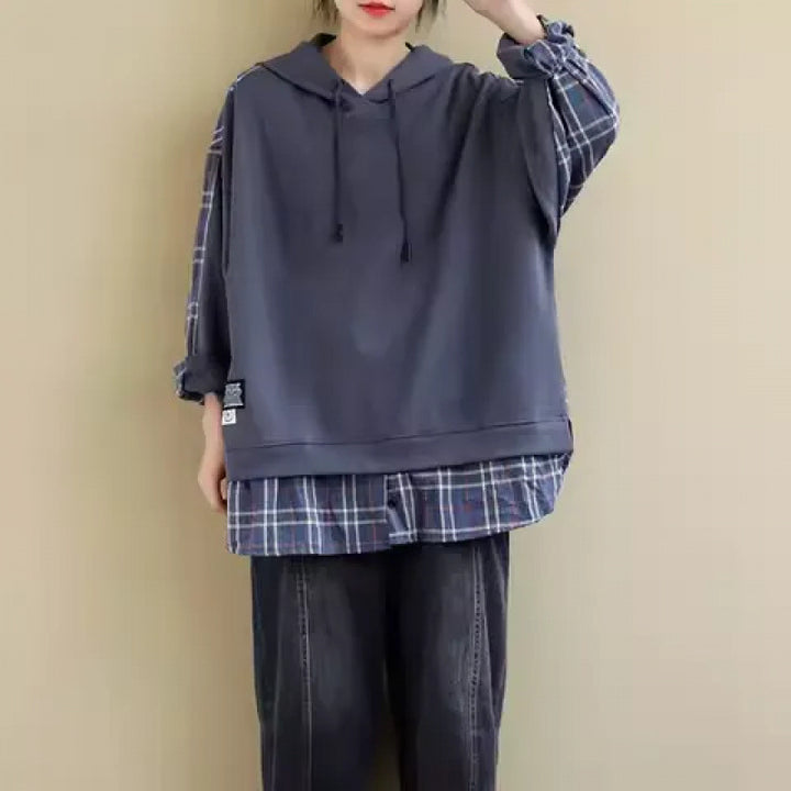 Women's hoodie with casual checkered appliqué and soft inner lining Chic & Stil