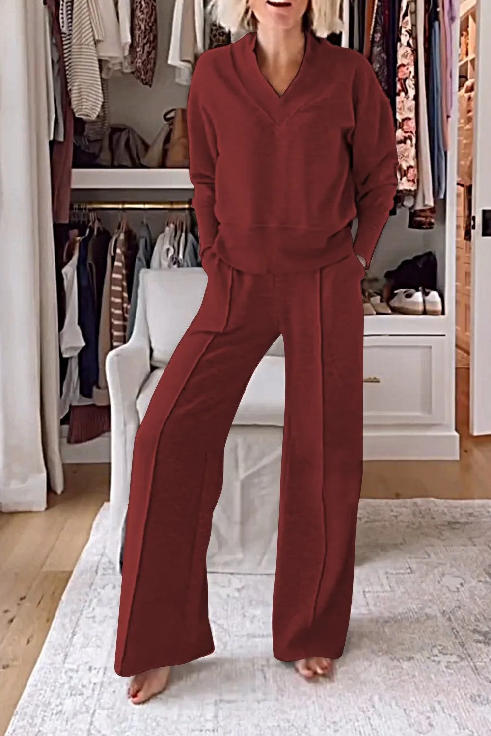 Ensemble de vêtements de loisirs confortables pour femmes avec col en V et coupe ample Chic & Stil