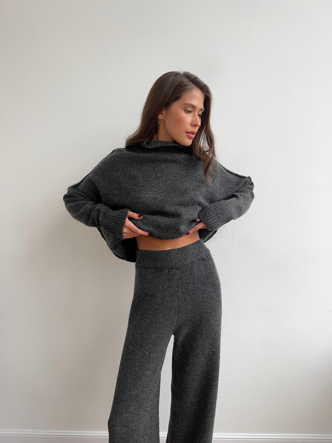 Ladies oversized sweater with high collar and soft material Lune London