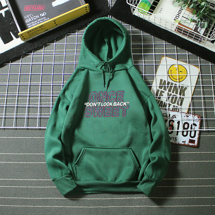Women's hooded sweatshirt with modern design and comfortable fit Chic & Stil