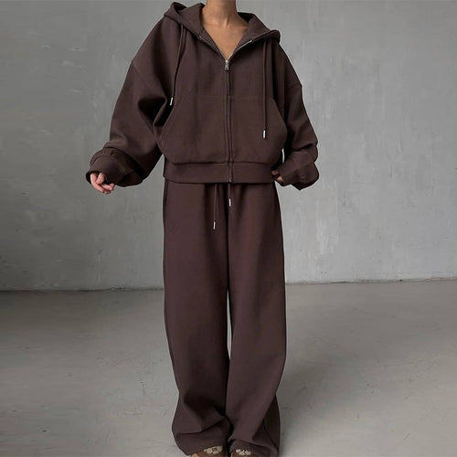 Women's oversized loungewear set with cropped hoodie and wide pants Lune London