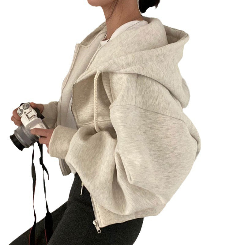 Oversized hoodie for women with practical pockets Lune London