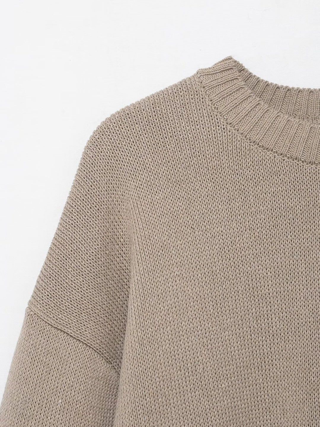 Casual knitted sweater for women with dropped shoulders and wide hem Lune London