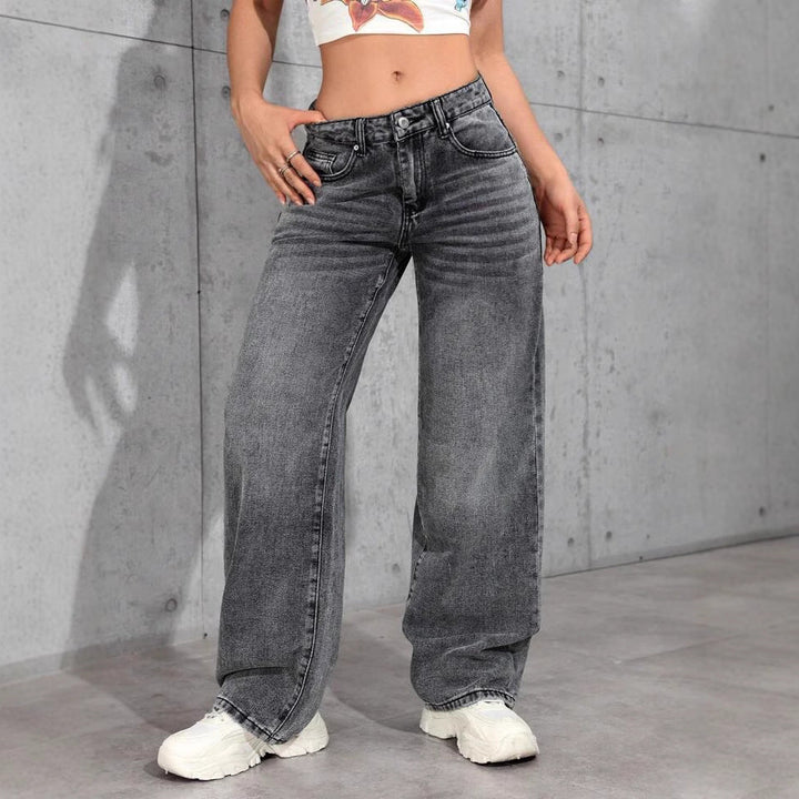 Women Loose Jeans In Casual Cut with Modern Vintage Look Lune London
