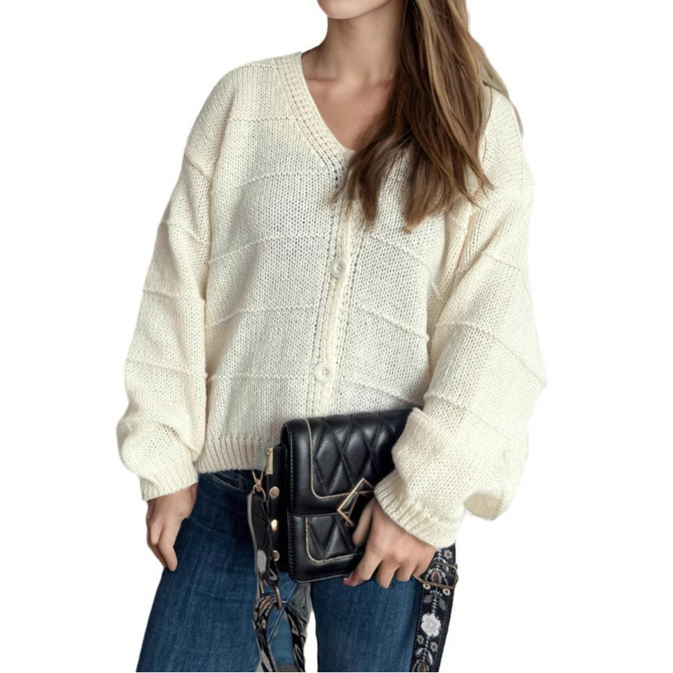 Cardigan décontracté pour femmes avec décolleté en V profond et élégants détails de boutons Chic & Stil