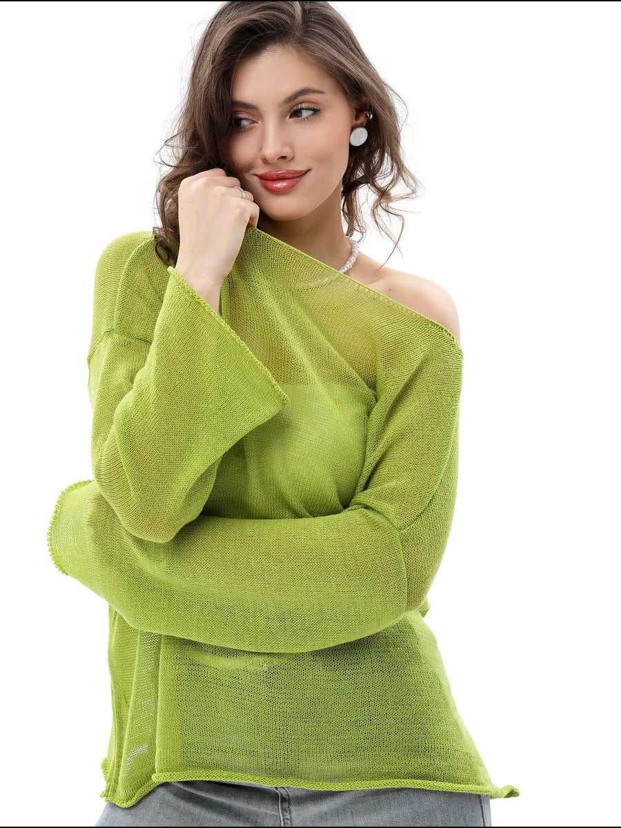 Pull aérien pour femmes à épaules dénudées avec coupe large en qualité tricot fine Chic & Stil