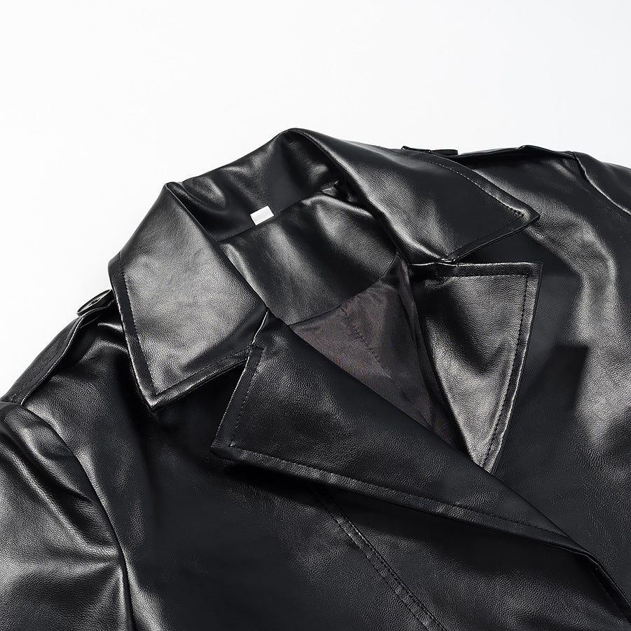 Manteau trench élégant en faux cuir pour femmes avec ceinture stylée et poches pratiques Chic & Stil