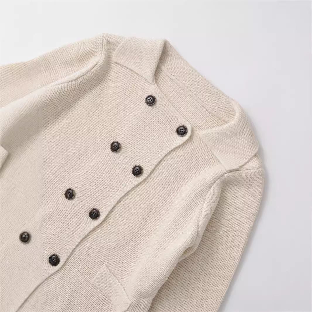 Elegant short jacket for women with double button closure and pockets Lune London