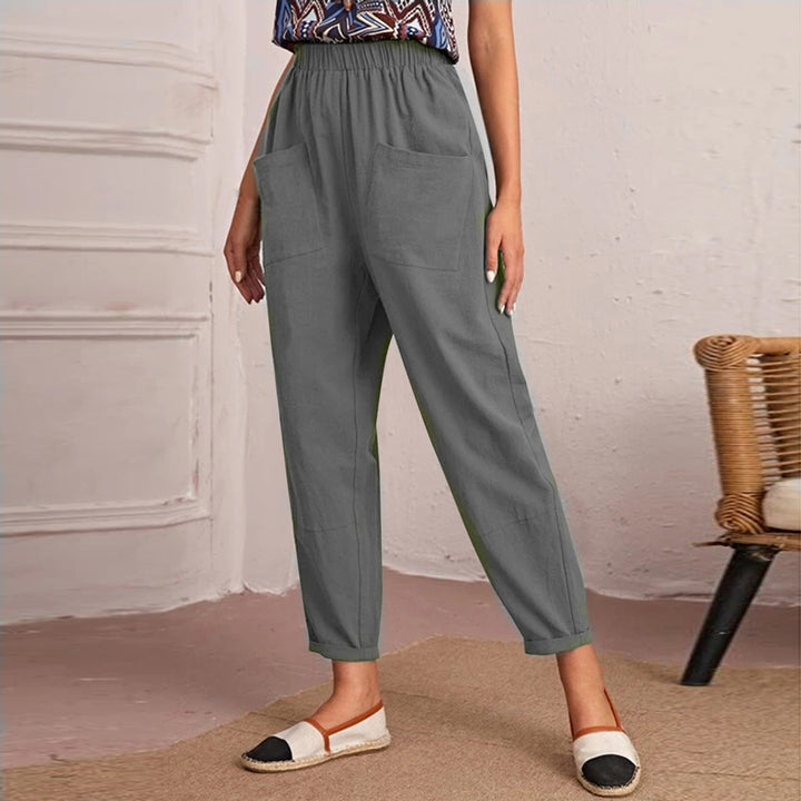 Casual pants for women with elastic waistband and large pockets Lune London