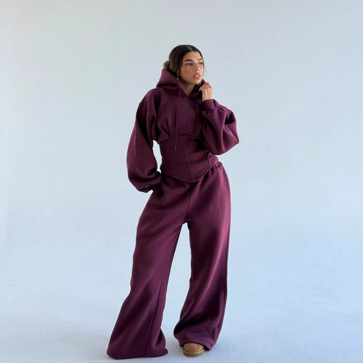 Women's casual oversized hoodie with flattering fit and wide waistband Lune London