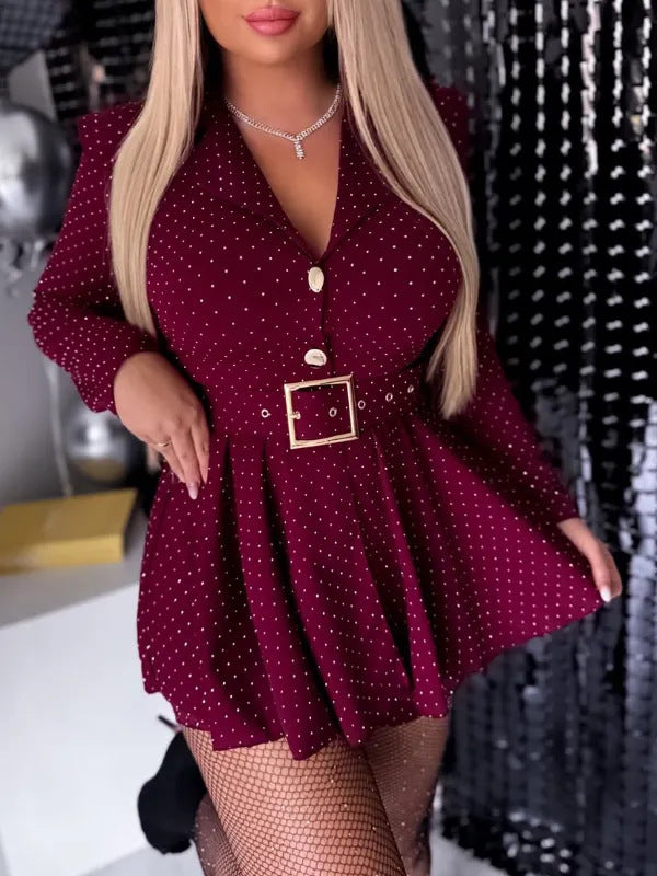 Robe chemise élégante pour femme avec détail de ceinture et motif à pois Chic & Stil