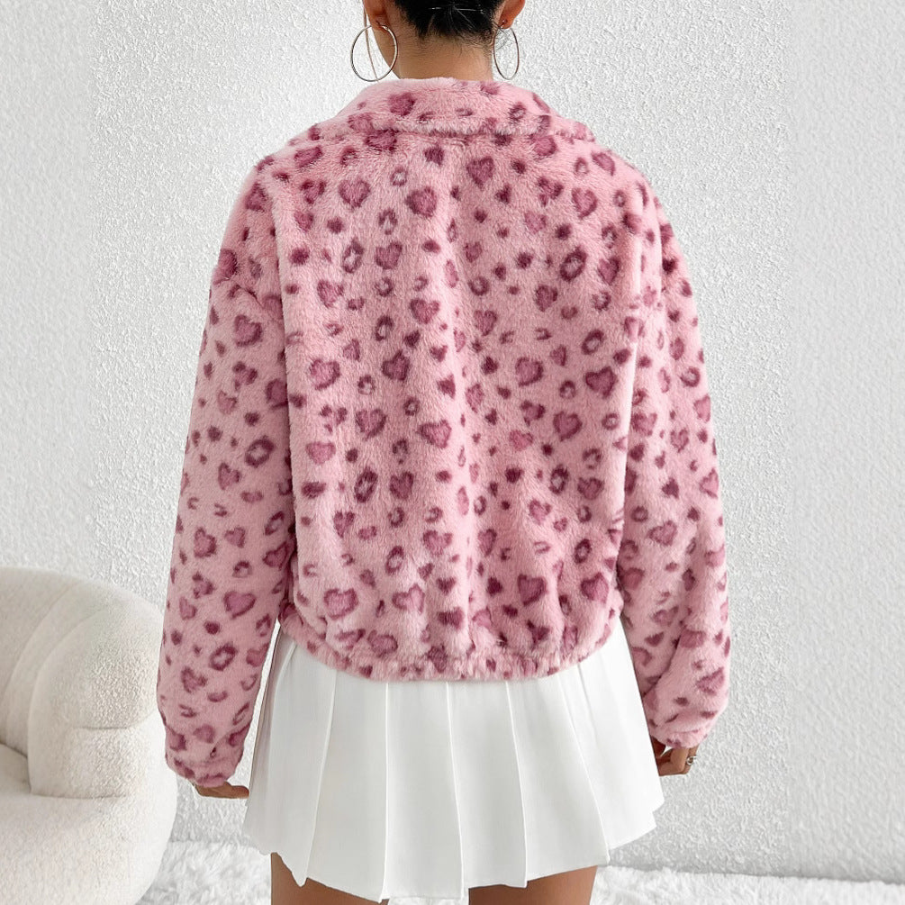 Ladies' fleece jacket with a trendy leopard print Lune London