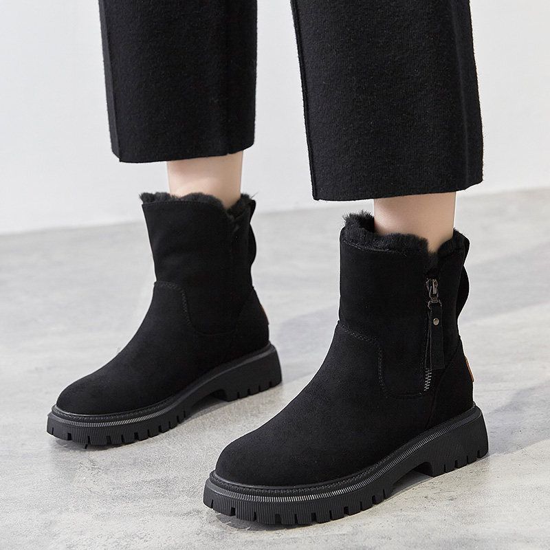 Women's Fashionable Winter Boots with Soft Lining and Rugged Sole Lune London