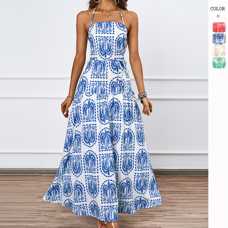 Women's maxi dress with playful pattern and elegant silhouette