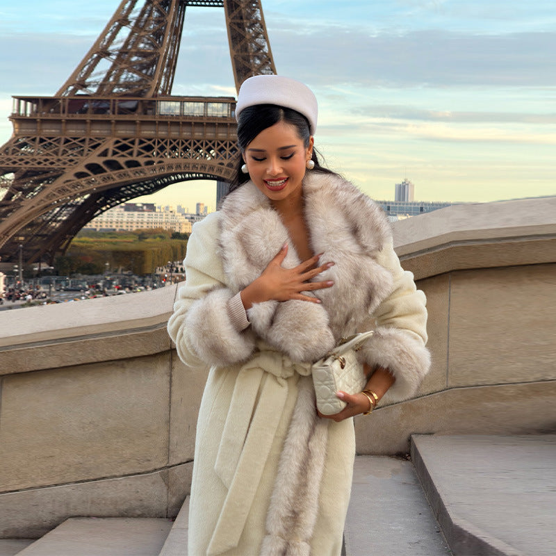 Manteau en peluche élégant pour femmes avec ceinture et col tendance Chic & Stil