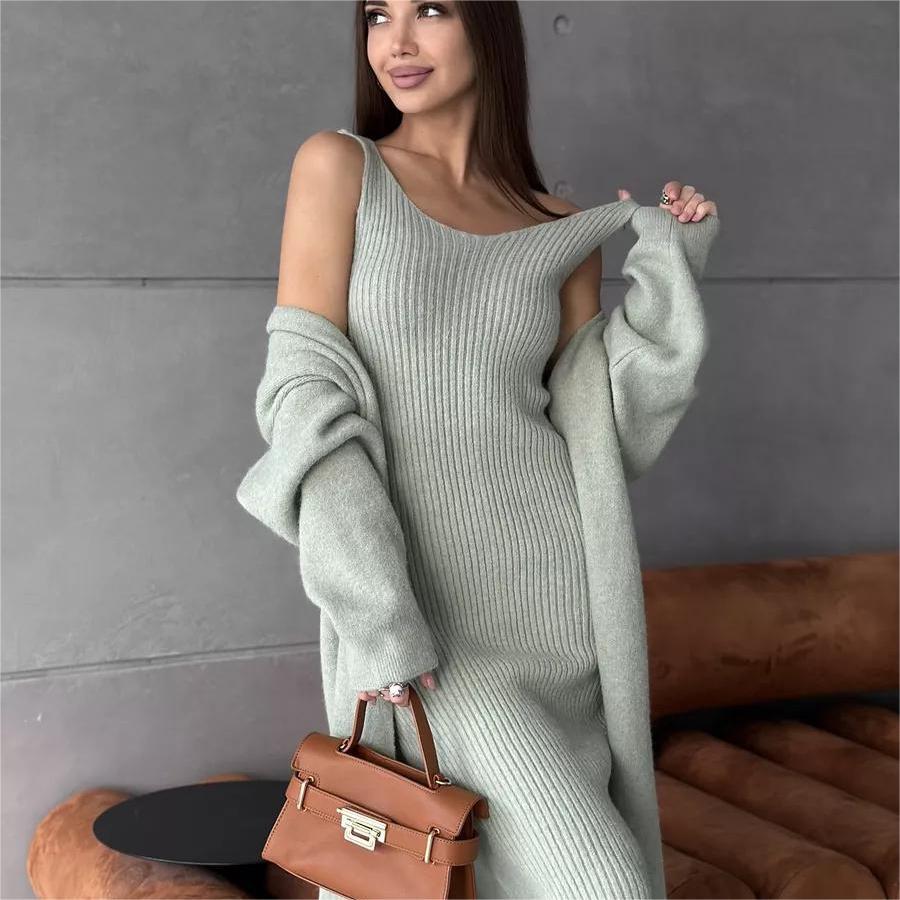 Knit dress for women with a fine ribbed texture and an elegant V-neck Lune London