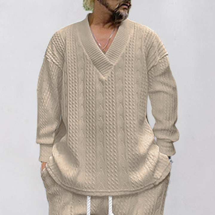 Casual men's sweater with textured cable design and V-neck Lune London