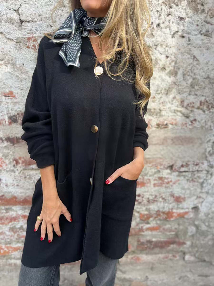 Ladies Fashionable Cardigan with Practical Pockets and Button Closure Lune London
