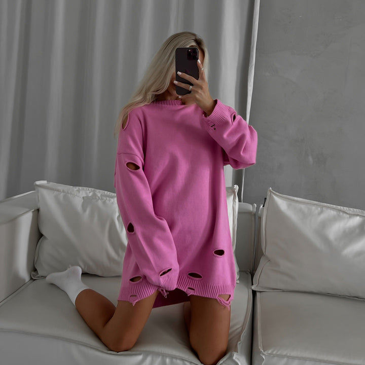 Oversized sweatshirt for ladies with stylish distressed details and a loose fit Lune London