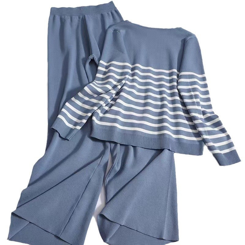 Comfortable knit loungewear set for women with striped pattern Lune London