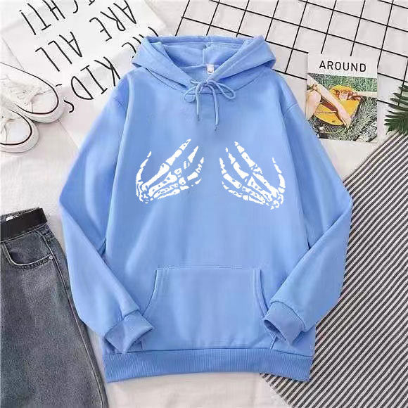Women's hoodie with creative skeleton design Chic & Stil