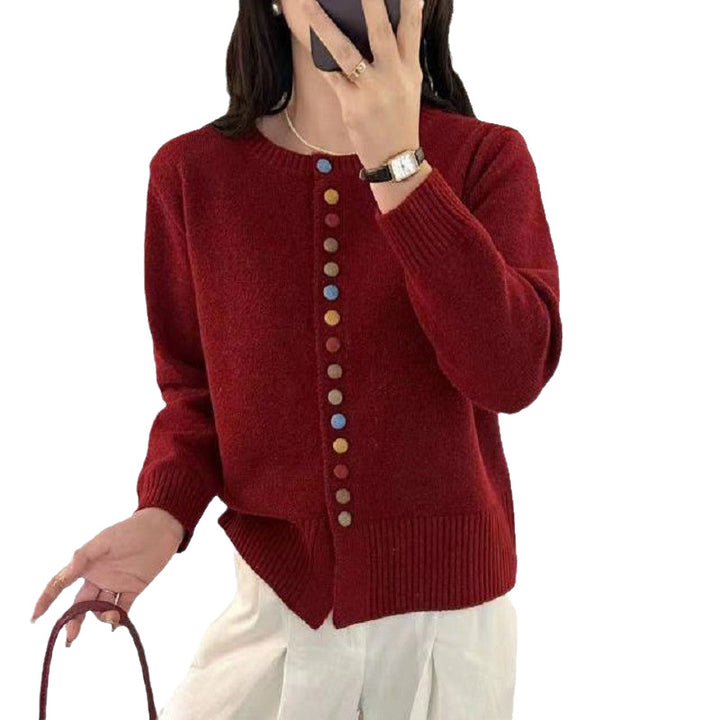 Cardigan pour femmes avec des détails de boutons colorés et une coupe décontractée Chic & Stil