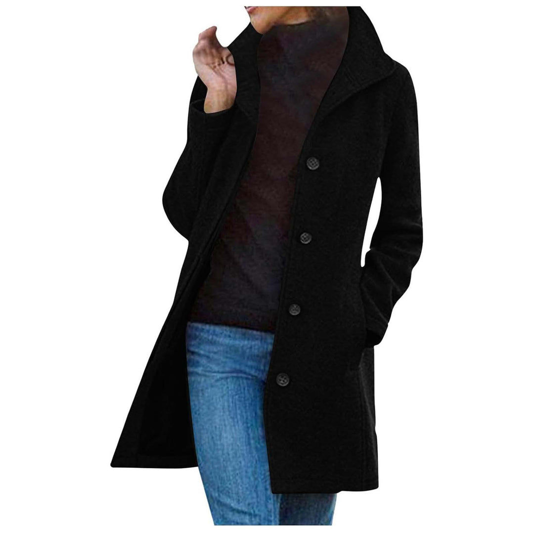Fashionable women's coat with an elegant lapel and practical pockets Lune London