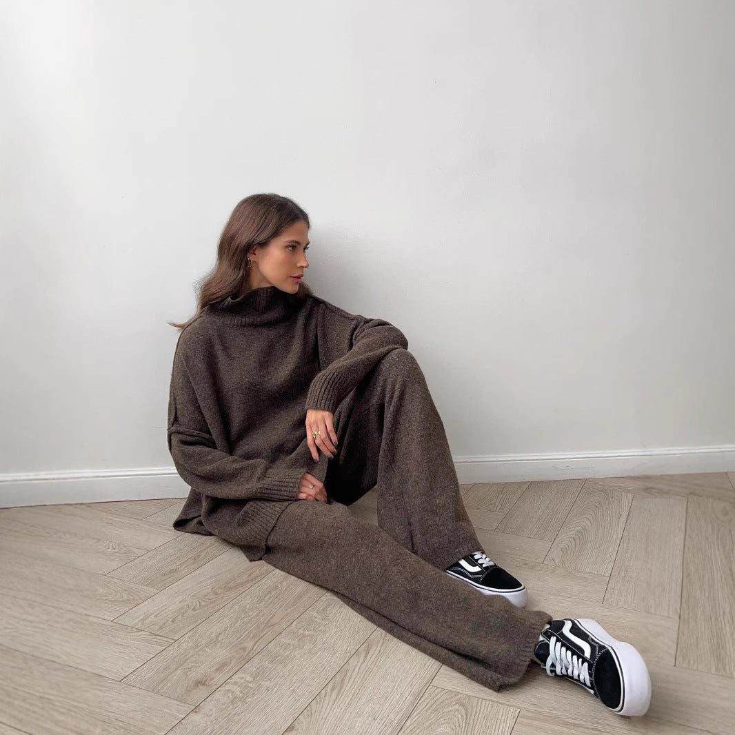 Ladies oversized sweater with high collar and soft material Lune London