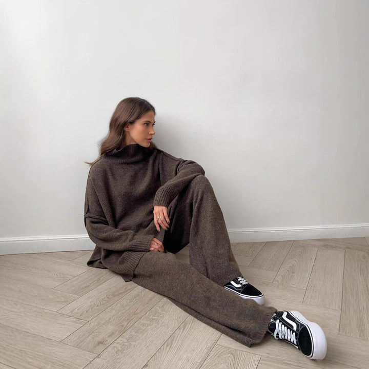 Ladies oversized sweater with high collar and soft material Lune London