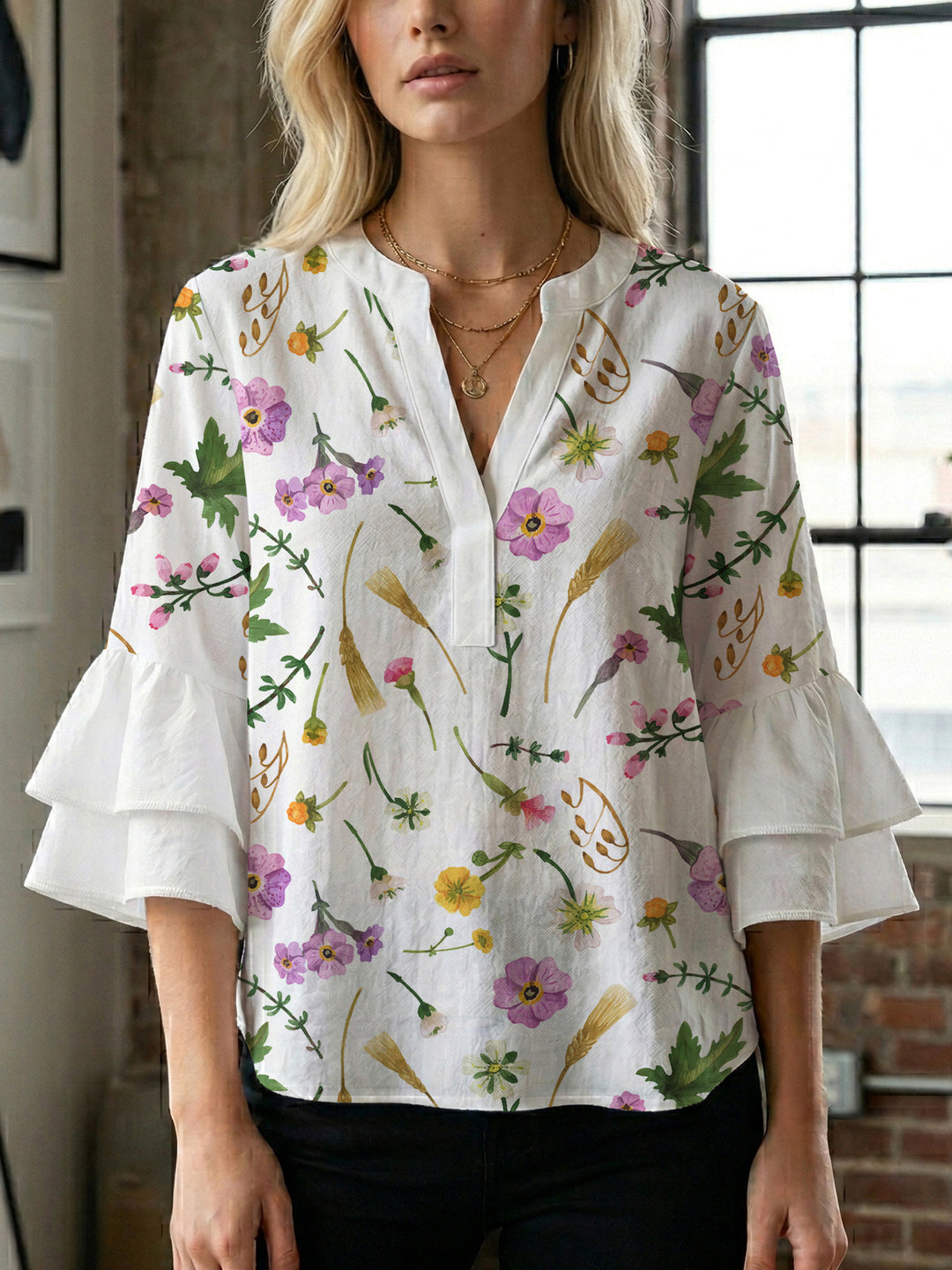 Women's blouse shirt with voluminous sleeves and floral pattern Lune London