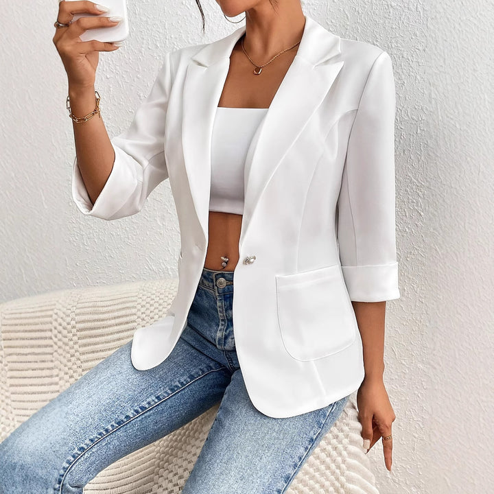 Chic and stylish women's blazer