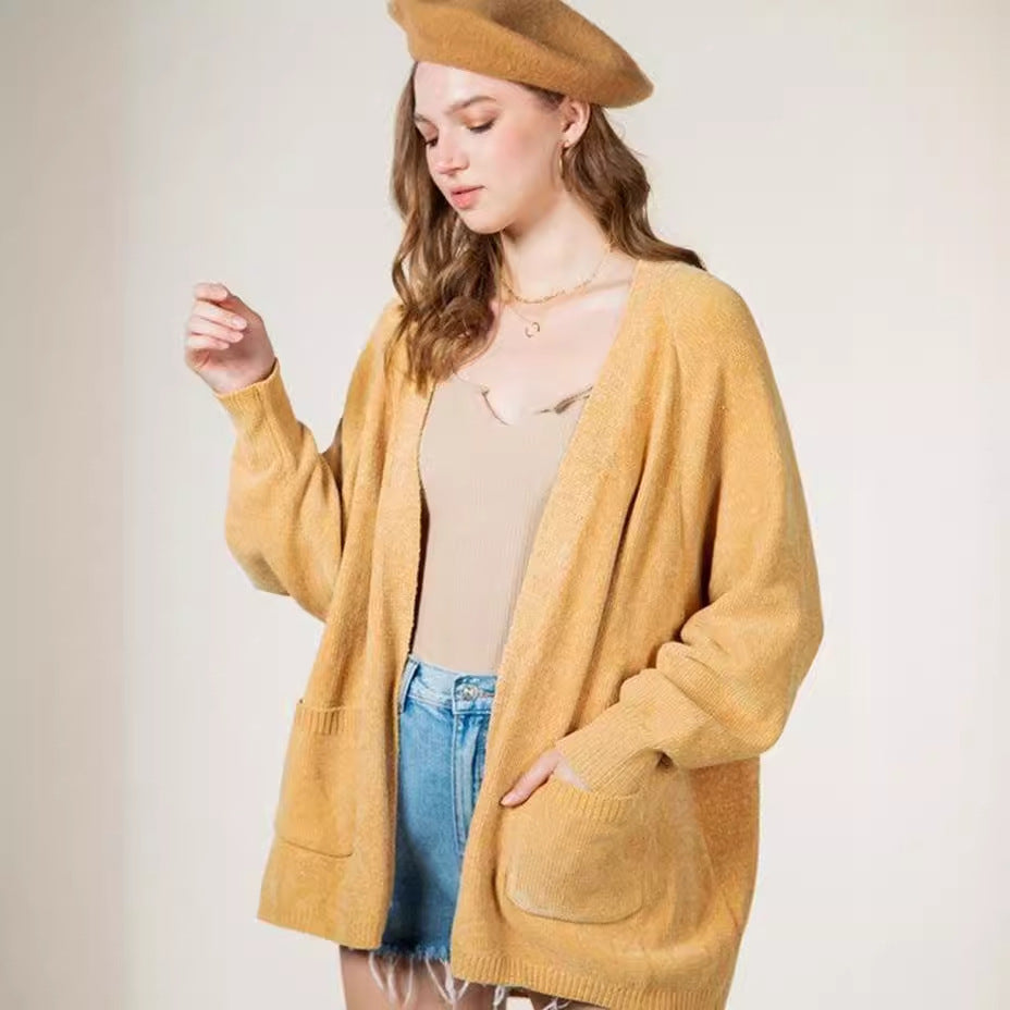 Ladies Cozy Knit Sweater with Side Pockets and Open Front Lune London