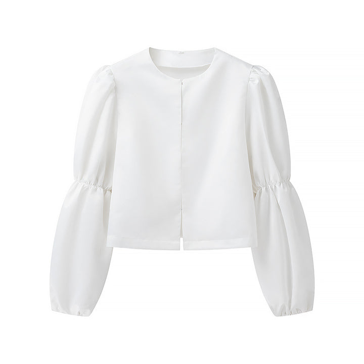 Women’s blouse with voluminous balloon sleeves and an elegant round neck Lune London